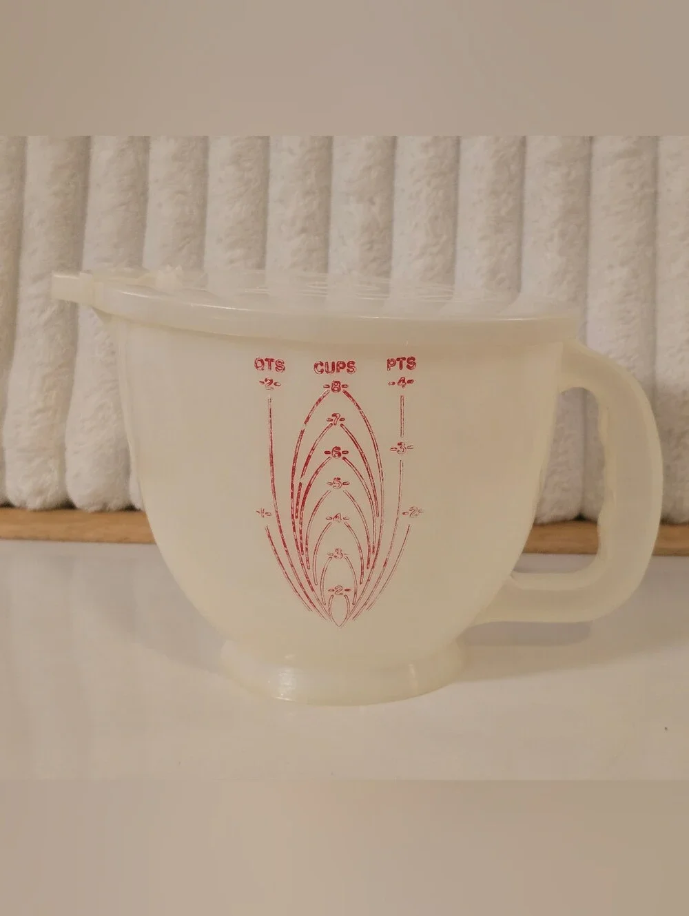 Vintage Tupperware Mix-N-Stor 8 Cup 2 Qt Measuring Batter Bowl Pitcher with Lid